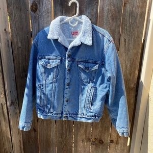 Vintage Levi’s sherpa jacket.